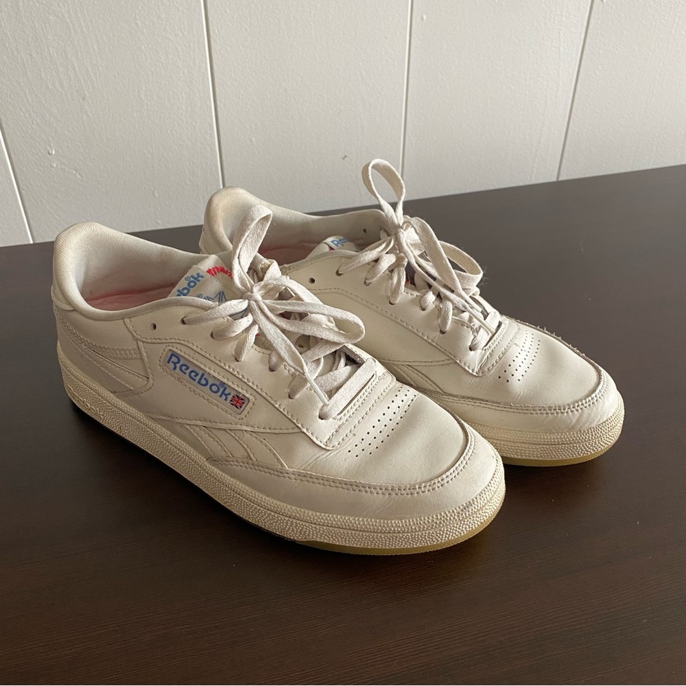 Reebok “it’s a man’s world” classic low top white tennis shoes woman’s size 8.5